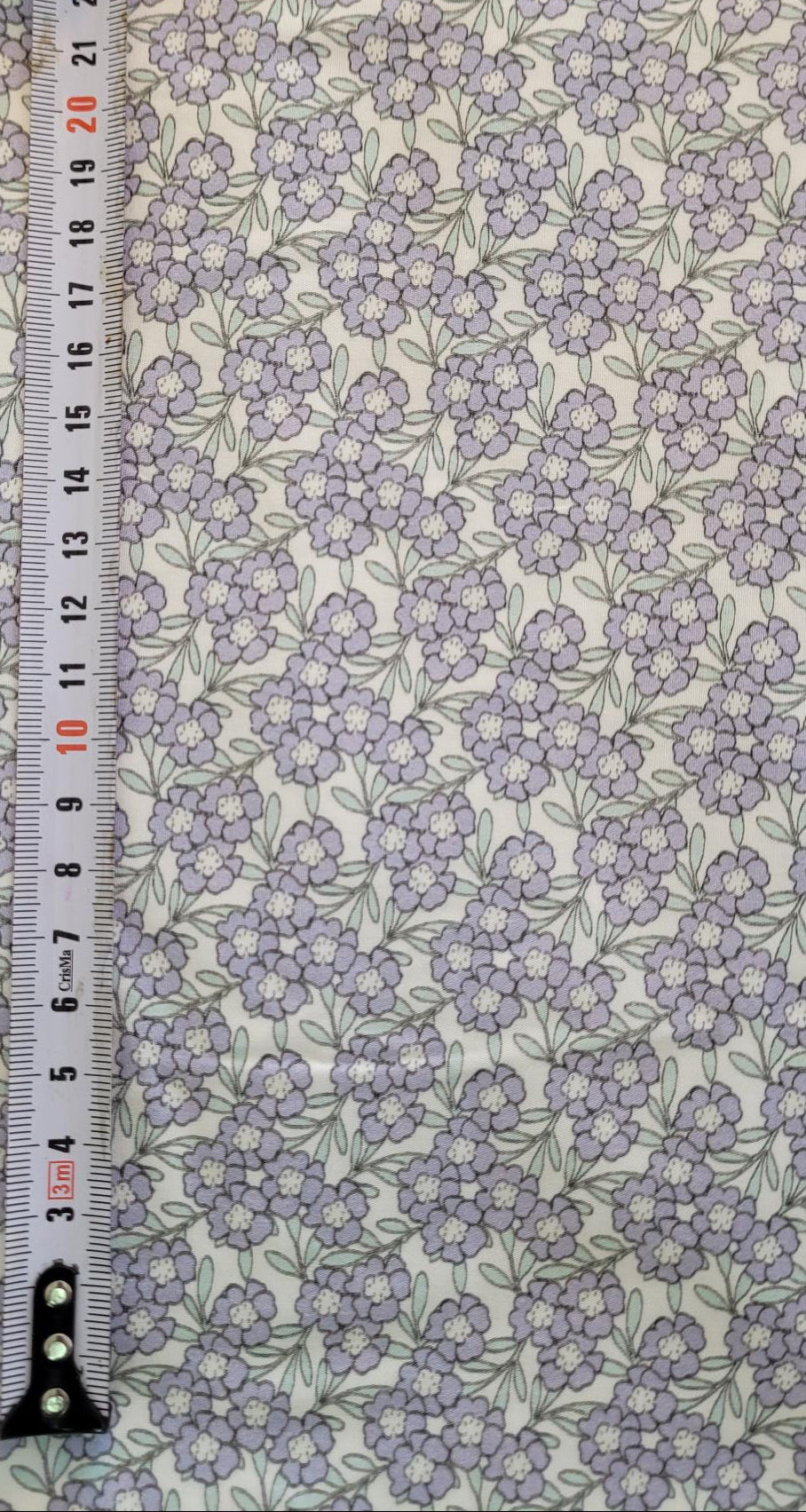 Popelín de algodón estampado flores pequeñas infantil 1 – [Lila/crudo]