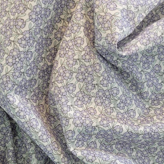 Popelín de algodón estampado flores pequeñas infantil 1 – [Lila/crudo]
