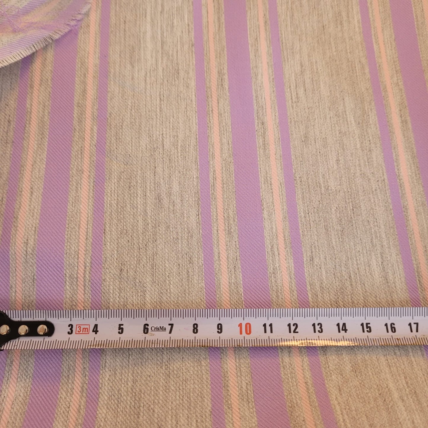 Tejido de rayas malva y rosa sobre gris claro – base twill | Edición limitada